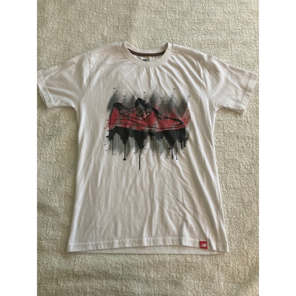 New Balance Boys White Graphic Sneaker T-Shirt Paint Drip Logo Size L 14/16